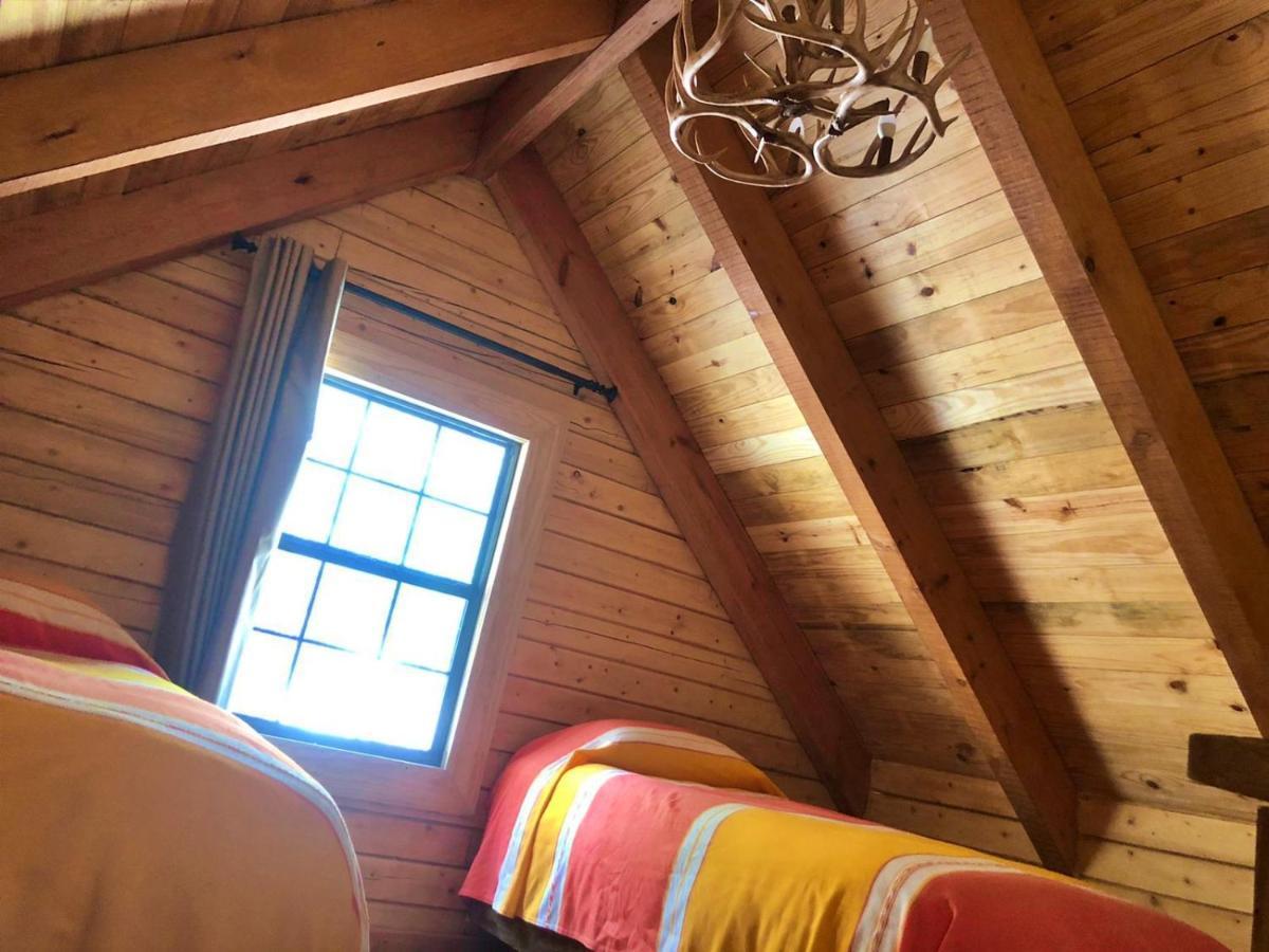 Hotel Bosques De Monterreal San Antonio de las Alazanas Zewnętrze zdjęcie