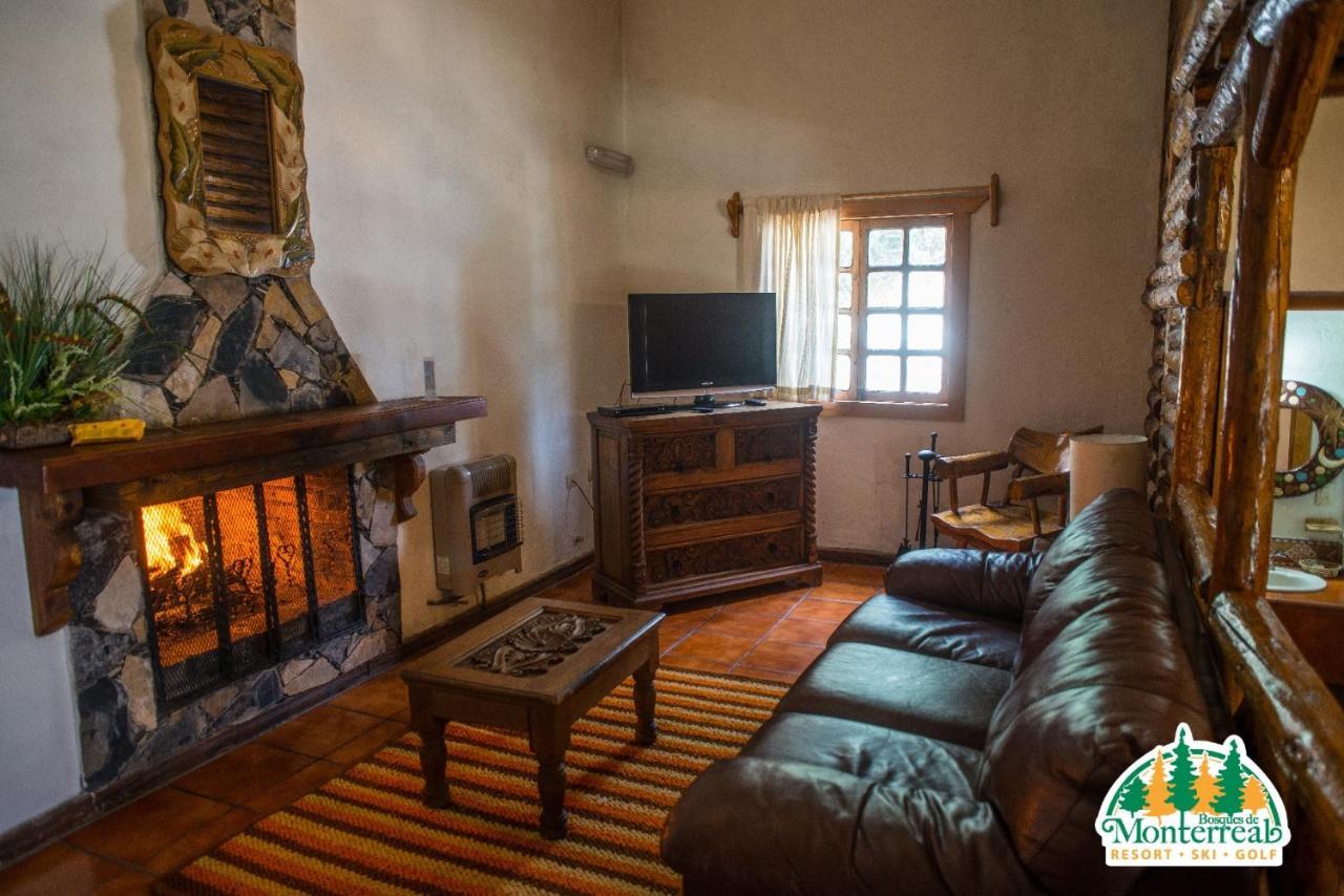 Hotel Bosques De Monterreal San Antonio de las Alazanas Zewnętrze zdjęcie
