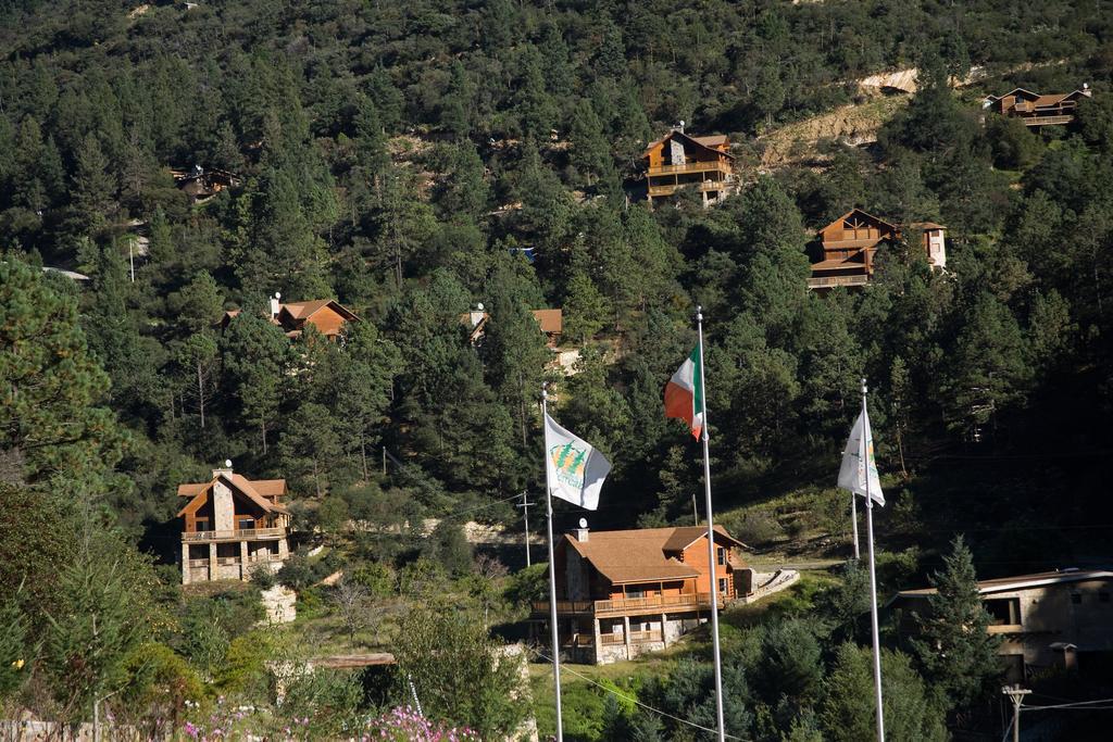 Hotel Bosques De Monterreal San Antonio de las Alazanas Zewnętrze zdjęcie