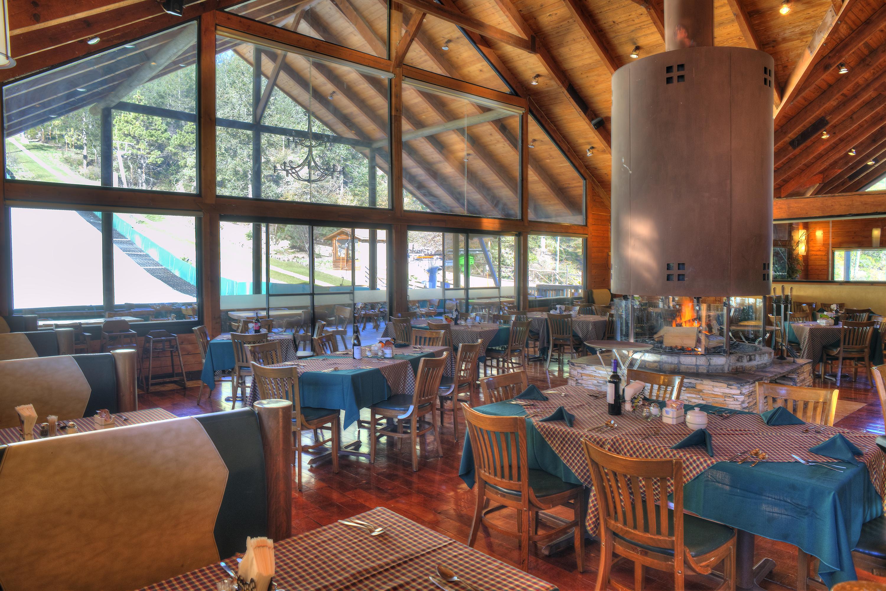Hotel Bosques De Monterreal San Antonio de las Alazanas Zewnętrze zdjęcie