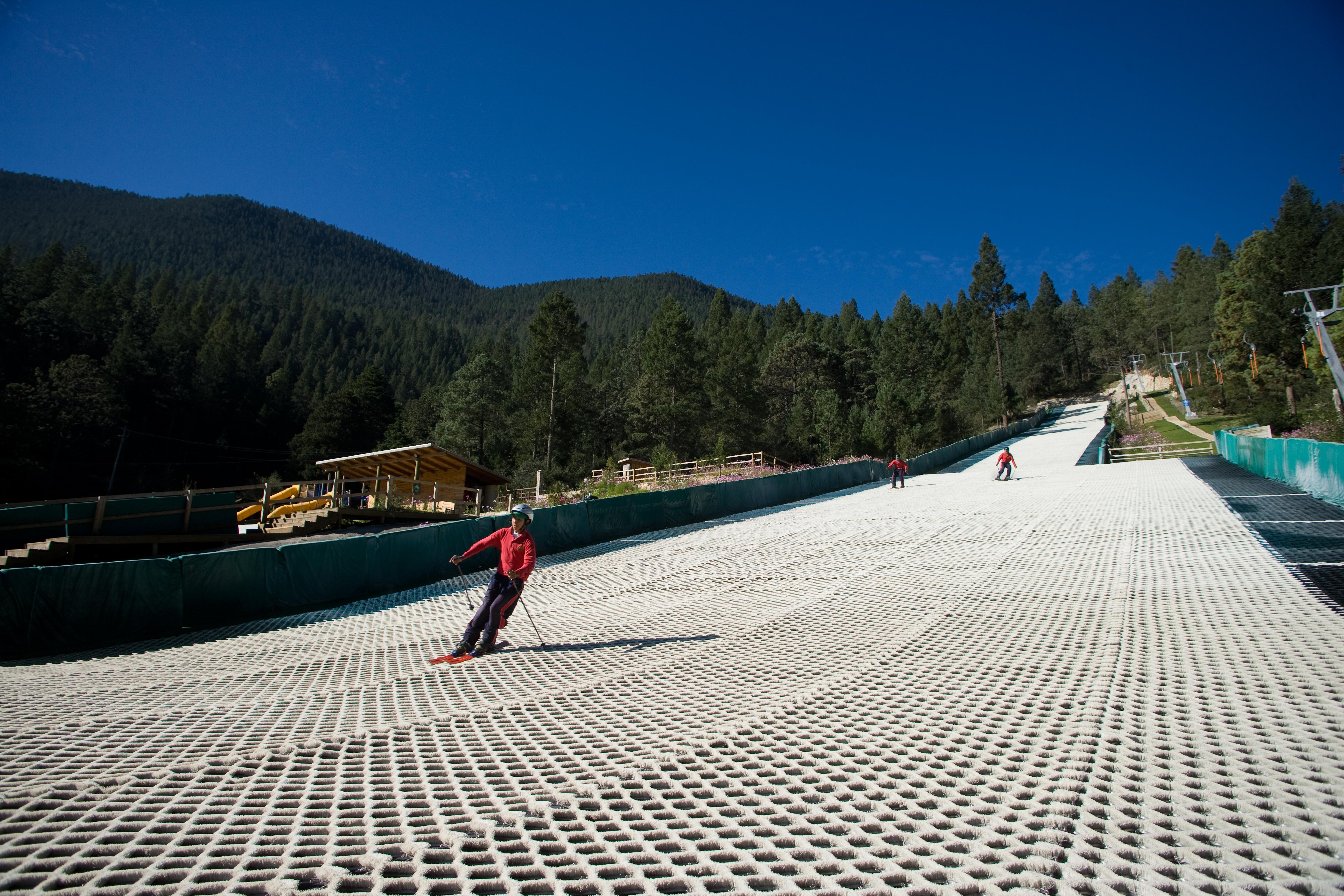 Hotel Bosques De Monterreal San Antonio de las Alazanas Zewnętrze zdjęcie
